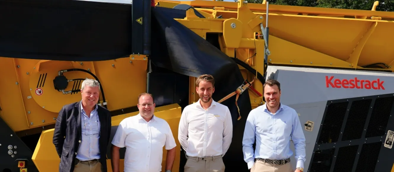 Smet Machinery, new Keestrack representative in Flanders(Belgium) and 6 northern departments of France.