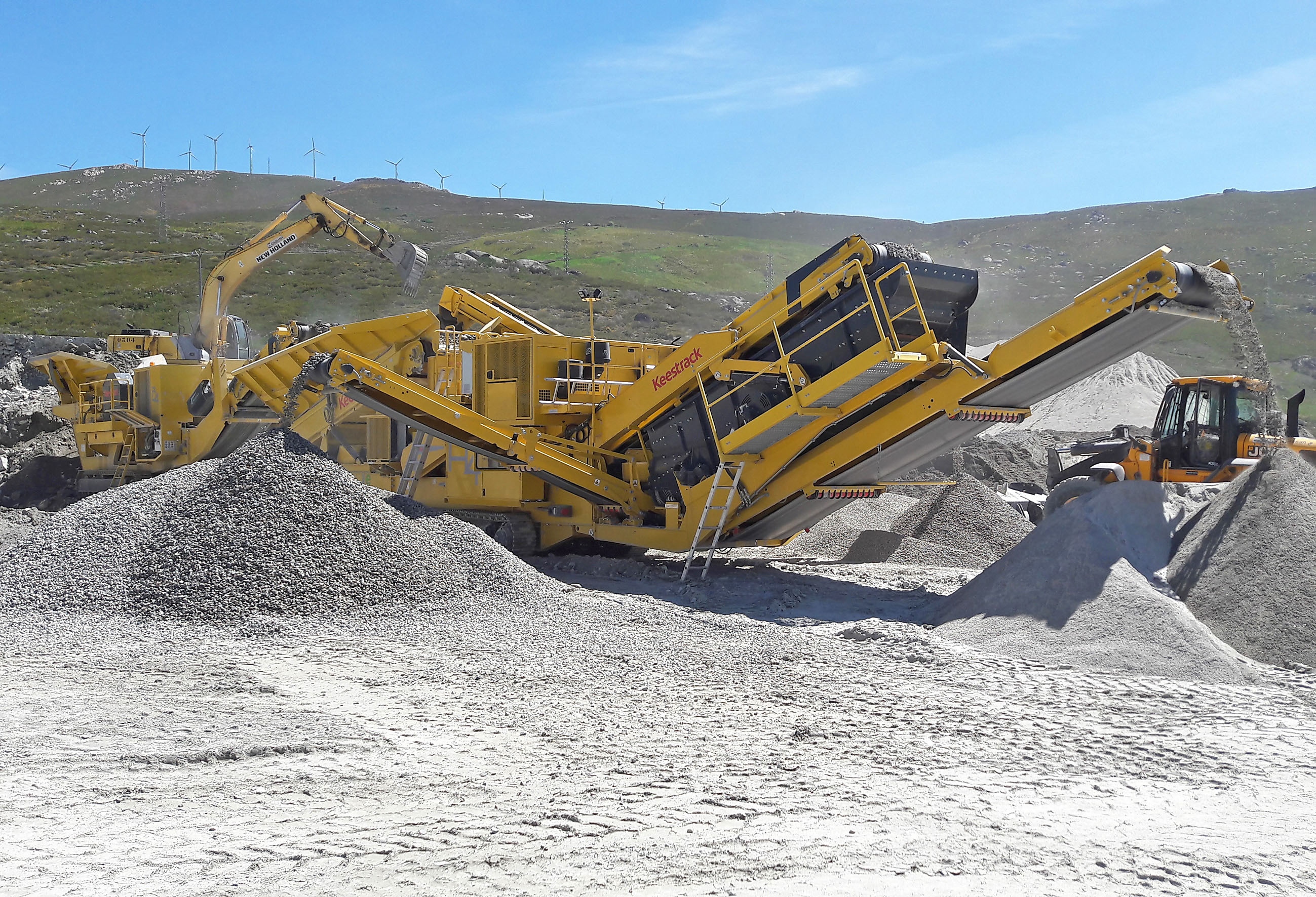 Keestrack H4e full hybrid cone crusher